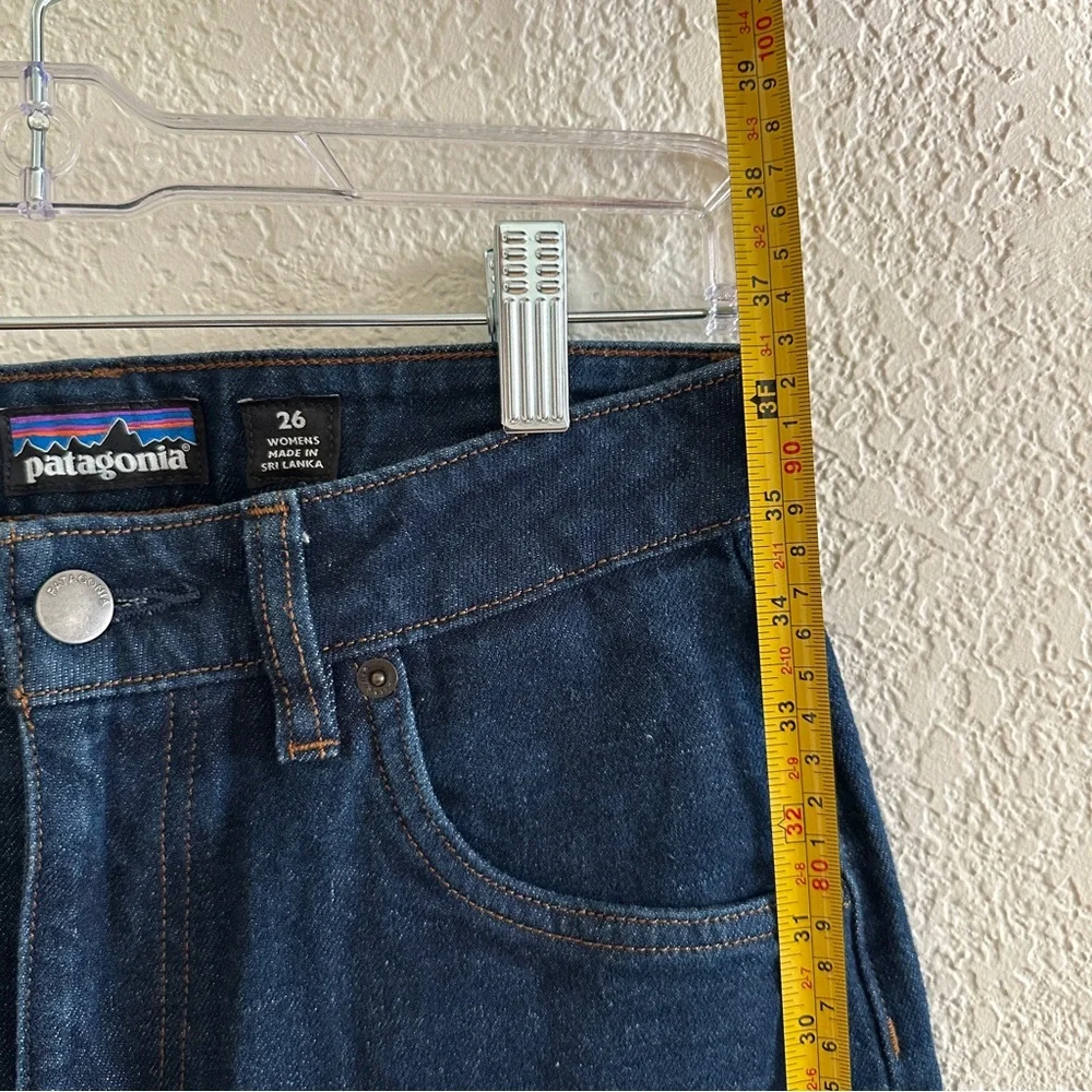 Patagonia Women's Dark Wash Blue Navy Straight-Leg Denim Jeans Size 26 - Picture 8 of 9